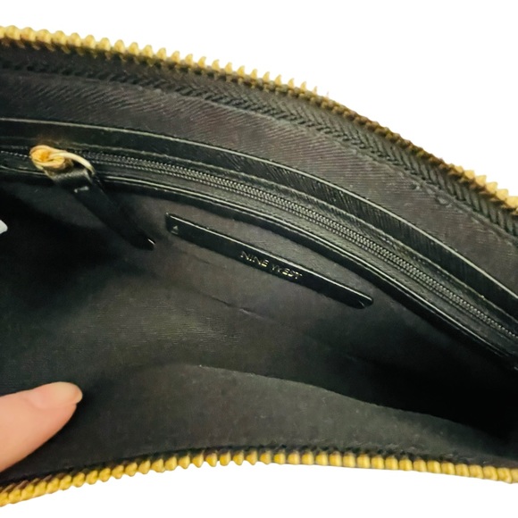 NWT Nine West Elongated Wristlet Accessory in Black Handbag Purse Clutch Gift - Picture 4 of 10